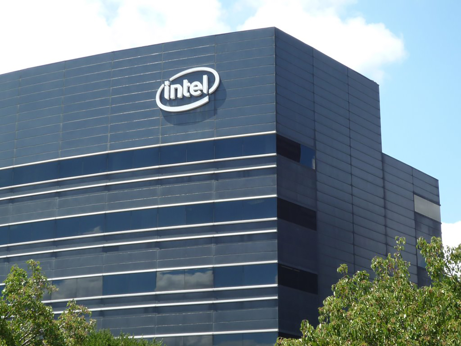 Intel оф сайт. Корпорация Интел. Штаб Интел. Интел штаб квартира. Главный офис Интел.
